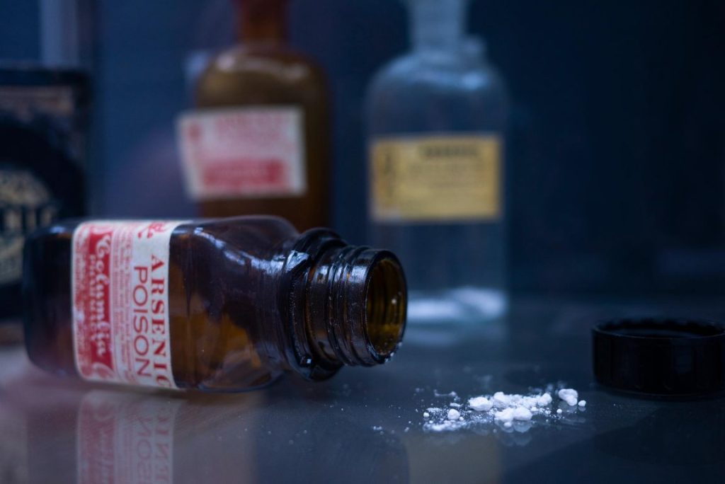 El medicamento homeopático Arsenicum Album se extrae del arsénico.